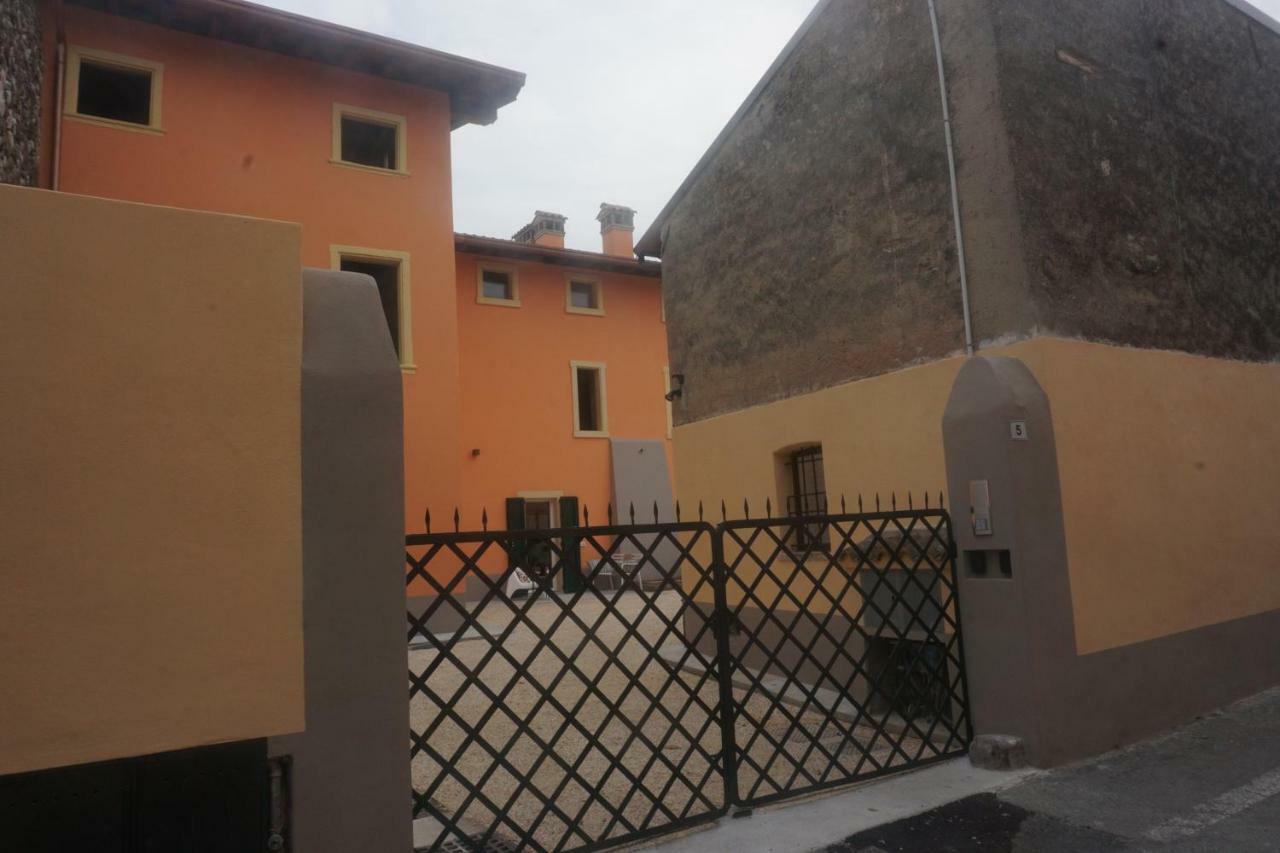 La Casa Di Edone Apartment Monzambano Exterior photo